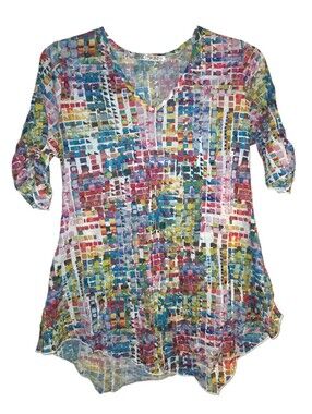 Sno Skins Multicolor Short Sleeve Asymmetrical Hem Blouse